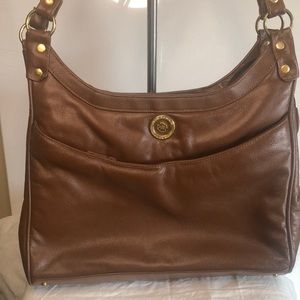 JOHN ROMAIN beautiful Vintage brown leather handbag. Gold hardware.